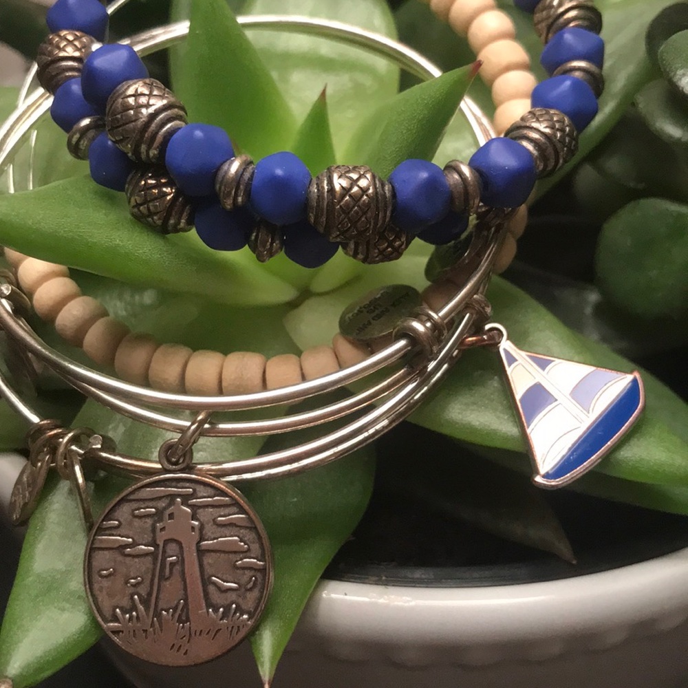 Alex and Ani Ocean Set of 4
